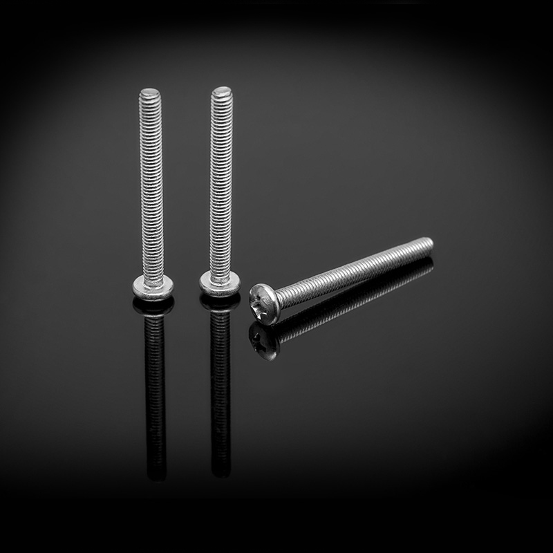 GB818 스테인레스 스틸 크로스 팬 헤드 나사